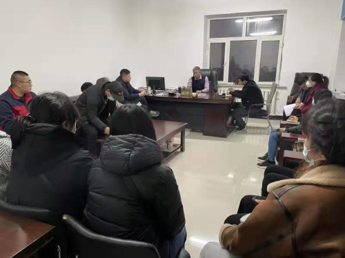 前進農(nóng)場有限公司為民辦實事 下大力氣保障居民溫暖過冬