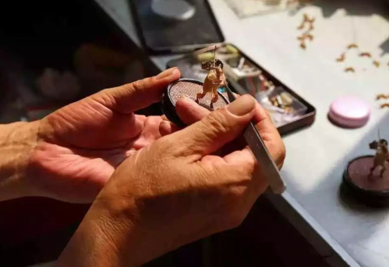 創(chuàng)意非遺新時代，綠水青山展笑顏