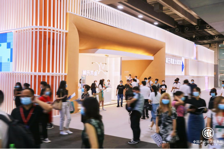  林氏木業(yè)不斷強化數(shù)字化信息化供應(yīng)鏈體系，挖掘海內(nèi)外無限發(fā)展?jié)摿?></a></div><!-- img end -->	<div   id=