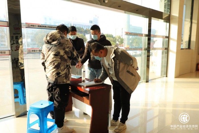 ?防疫生產(chǎn)“兩不誤” 金甬項目在行動