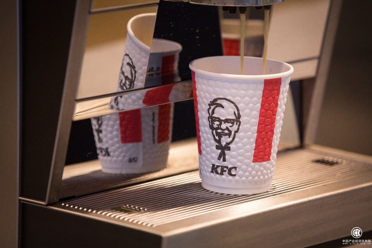  餐飲巨頭的“碳中和”之路，從一個小紙杯開始