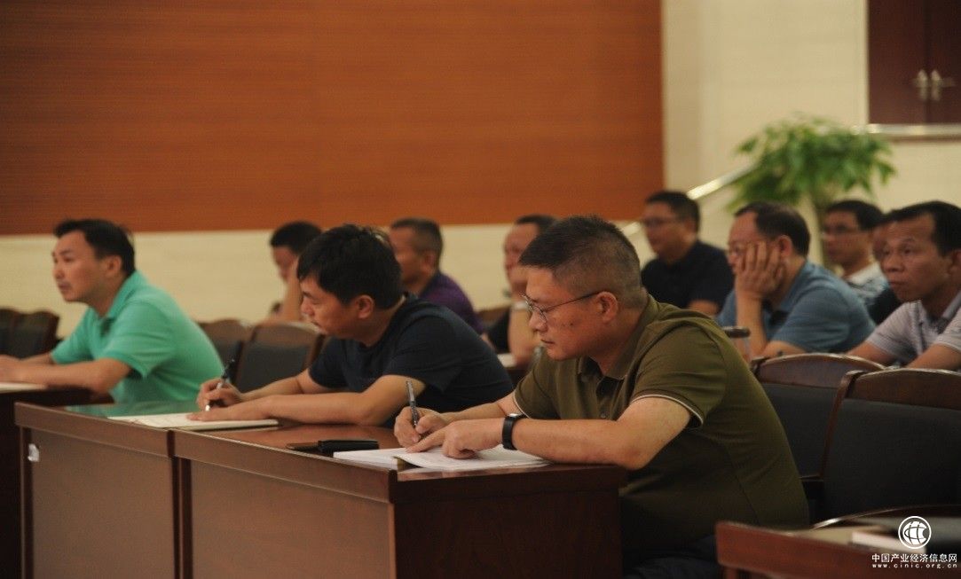 湖南邵陽(yáng)煙草：突出普法重點(diǎn) 走好“八五”普法開局之路