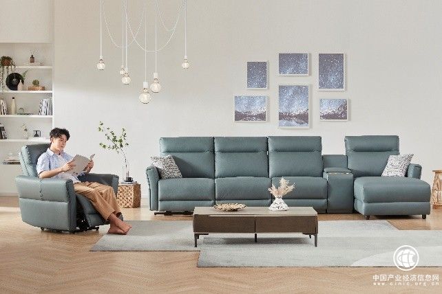  當(dāng)元旦節(jié)遇上寒潮，LAZBOY樂(lè)至寶沙發(fā)邀你居家跨年