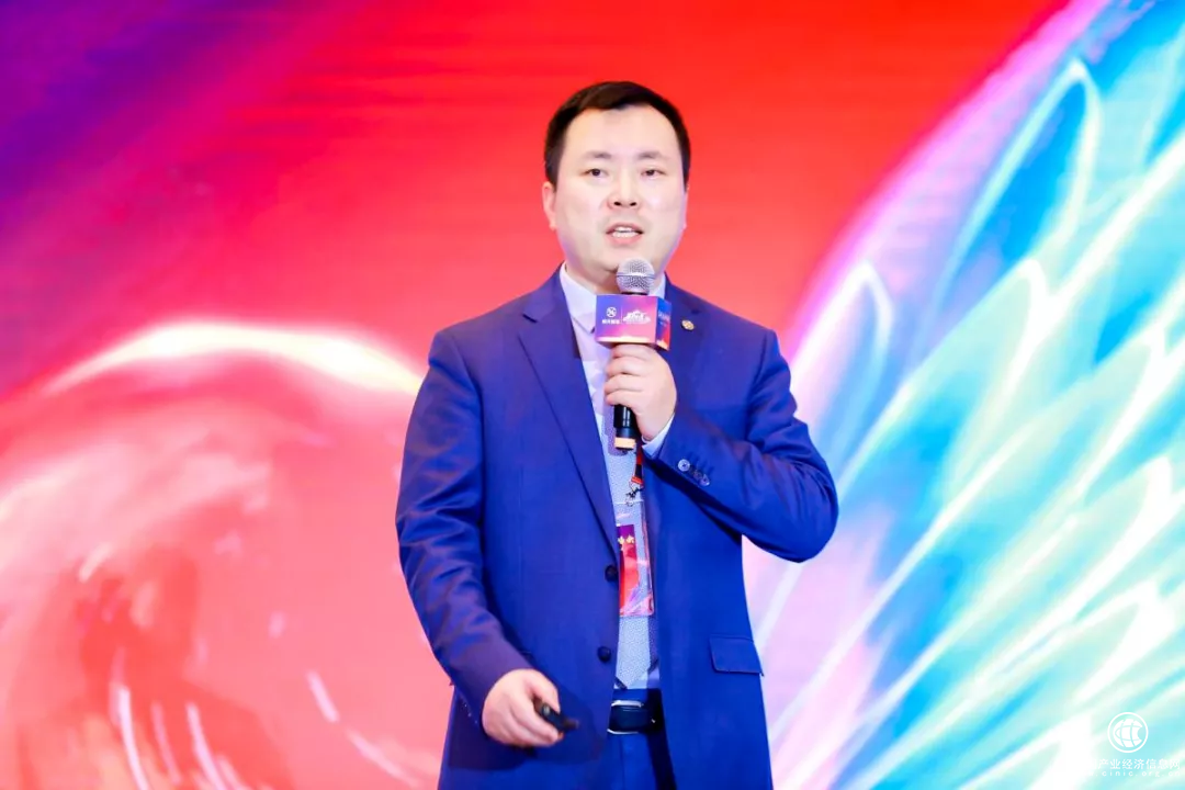  恒天卓越基金峰會(huì) 蔡建波：掘金冠軍100，攬勝財(cái)富新時(shí)代