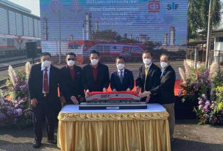 中國(guó)中車(chē)交付為泰國(guó)量身定制的內(nèi)燃機(jī)車(chē)