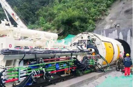 鐵建重工創(chuàng)TBM施工日進尺紀錄
