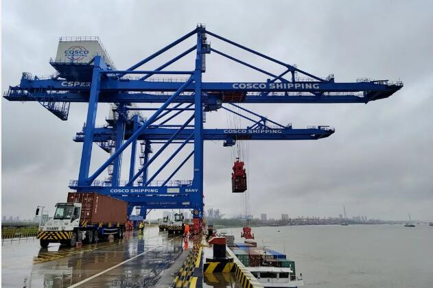 中遠海運港口武漢碼頭正式開啟外貿(mào)業(yè)務