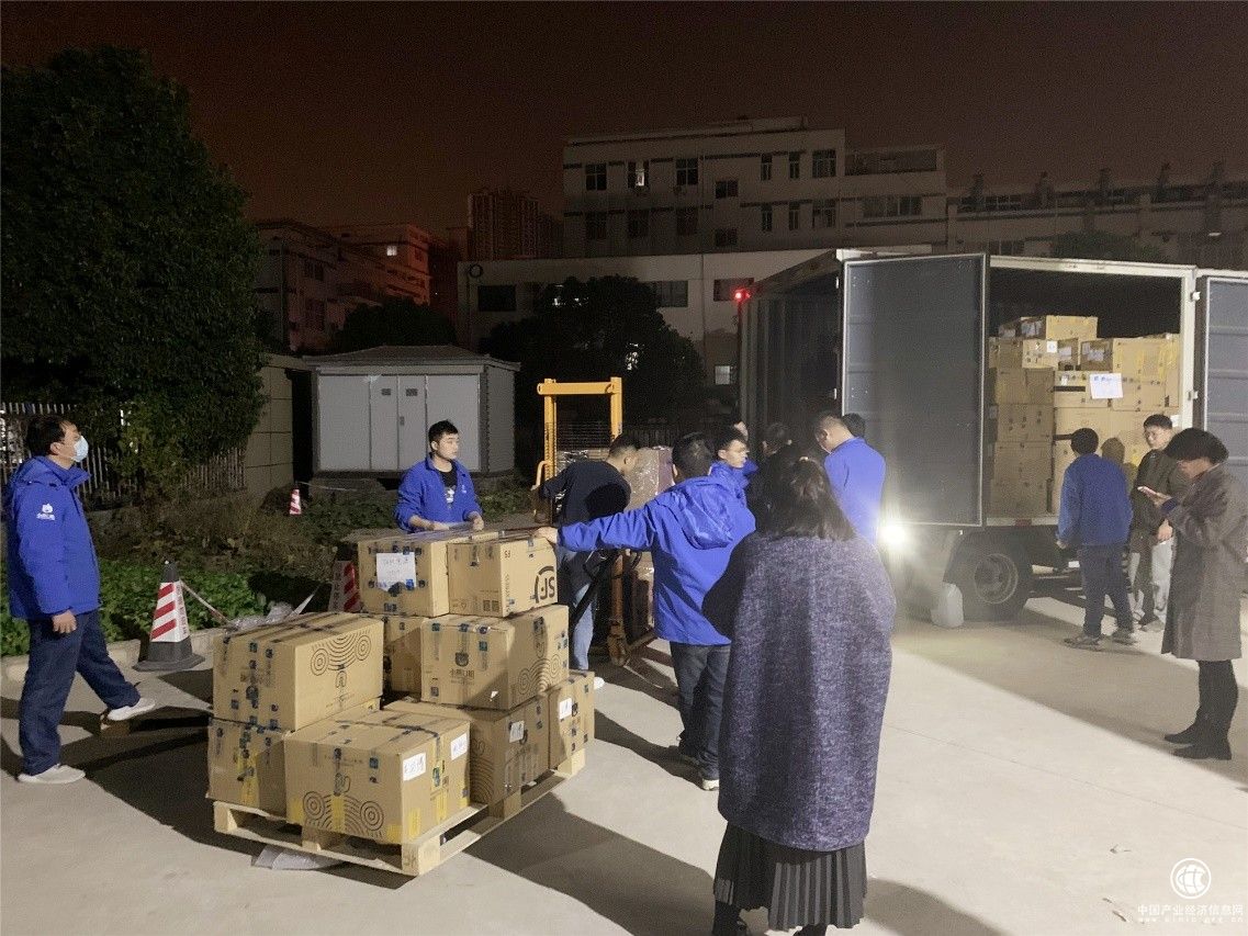  “疫”路同行，共同守“滬”——小熊U租萬臺設(shè)備全力馳援上海