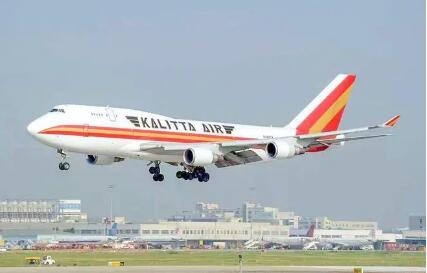 跨境物流“出?！痹偬崴?鄭州到北美的國際包裹時(shí)限縮短至七天