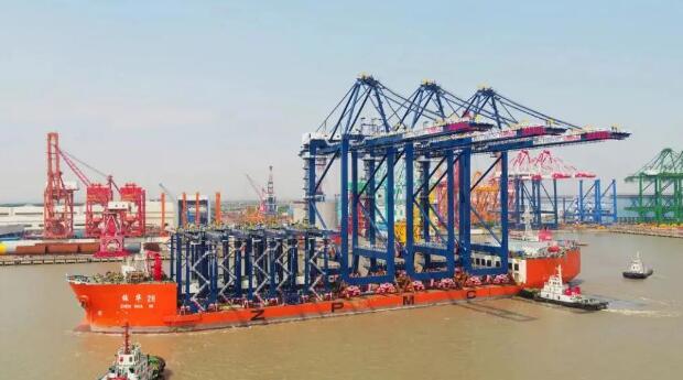 振華重工設計建造的尼日利亞首個現代化深水港設備發(fā)運
