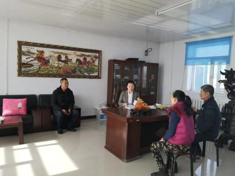 “她，不愧全省勞動模范稱號”