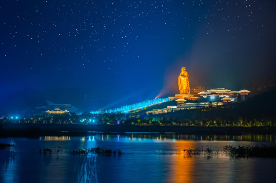 清涼夜游，繽紛假期，開學(xué)前最后一站就來尼山圣境