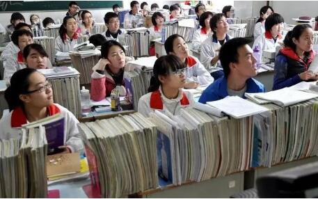 教育部：中央財政累計投入711.86億元 強化普通高中基礎(chǔ)條件保障