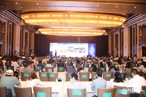 鴻合科技旗下愛課堂亮相智慧高校CIO上海論壇：斬獲兩項(xiàng)重磅大獎