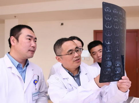 10歲男童遭遇嚴(yán)重車禍！歷經(jīng)10次手術(shù) 山東省濟(jì)寧市第一人民醫(yī)院成功救治