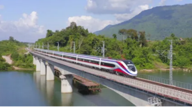 黃金大通道改變了啥——中老鐵路通車運營一周年情況調(diào)查