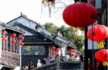 春節(jié)出行旅游暖意足，中國經濟社會活力加速恢復