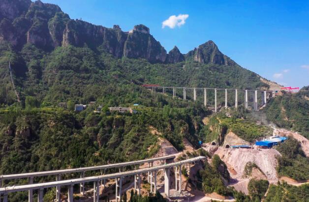 世界最長螺旋隧道！新晉高速韓口隧道通車運(yùn)營