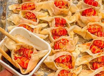 一夜爆火，網(wǎng)紅開口笑龍蝦鍋貼能“笑”多久？