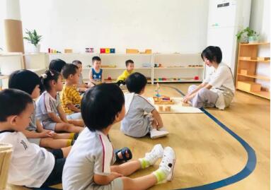 全國共有托育服務(wù)機構(gòu)約7.5萬家 提供托位數(shù)約350萬個