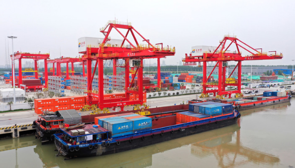 上半年中國外貿創(chuàng)新高 換擋提質釋放潛力