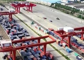 交通運輸部：建設(shè)一批綜合客運樞紐，深入實施國家綜合貨運樞紐補鏈強鏈