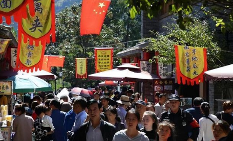 訂單增長(zhǎng)近2倍 旅游市場(chǎng)“喜提”近年最火爆“十一”長(zhǎng)假