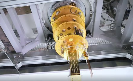 國(guó)產(chǎn)量子計(jì)算機(jī)核心部件稀釋制冷機(jī)下線