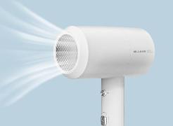 鉑金粒子、正負(fù)離子等“護(hù)發(fā)黑科技”層出不窮　高速吹風(fēng)機(jī)迎來(lái)“吹發(fā)+護(hù)發(fā)”行業(yè)新態(tài)勢(shì)