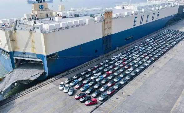 前9月我國(guó)汽車整車出口量同比增長(zhǎng)64.1% 出口金額同比增83.7%