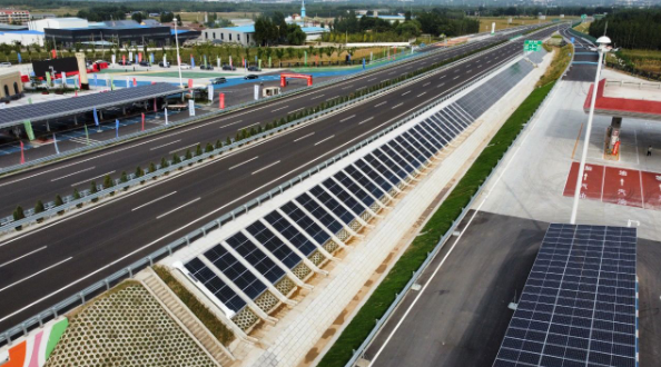 走在全國(guó)前列，高速公路“交能融合”的山東路徑