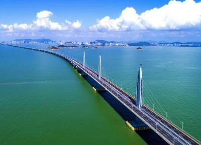 港珠澳大橋旅游試運(yùn)營15日開啟 游客參團(tuán)攻略
