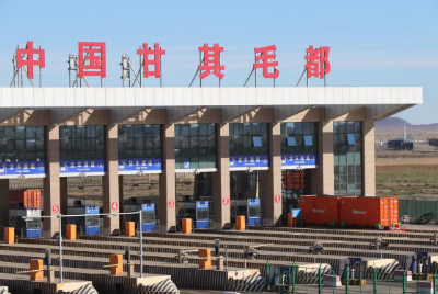 突破3700萬噸 中蒙最大貨運公路口岸甘其毛都年過貨量創(chuàng)歷史新高
