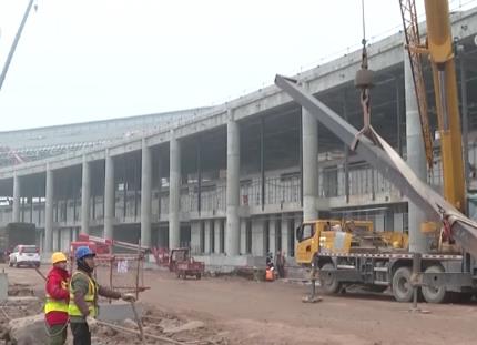 促發(fā)展、惠民生、增質(zhì)效 多地重點工程項目建設(shè)正如火如荼進(jìn)行