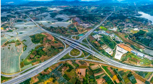 一道通三??！都香高速云南昭通段正式通車運營