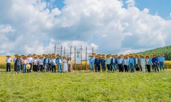 華潤(rùn)啤酒發(fā)布社會(huì)責(zé)任報(bào)告，展現(xiàn)企業(yè)公民責(zé)任與擔(dān)當(dāng)