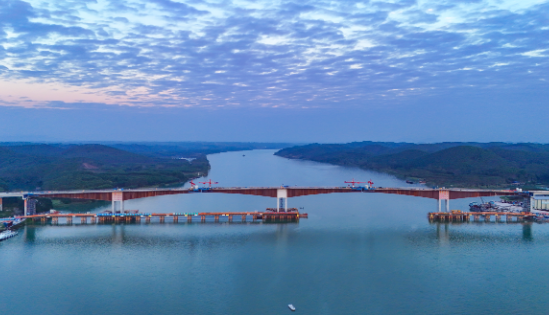 同類型橋梁跨徑世界第一！飛龍大橋全橋合龍