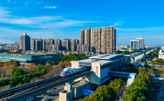 無(wú)錫至江陰城際軌道交通開通運(yùn)營(yíng)