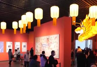 民俗“踩街”鬧新春、博物館里過大年 各地旅游市場火熱 文化氛圍拉滿