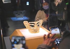 多彩文化扮靚中國(guó)年