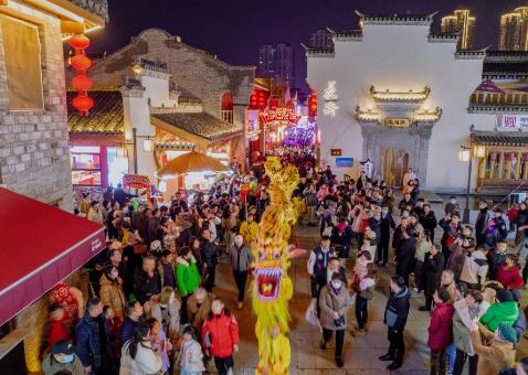 春節(jié)消費點亮中國龍年經濟“開門紅”