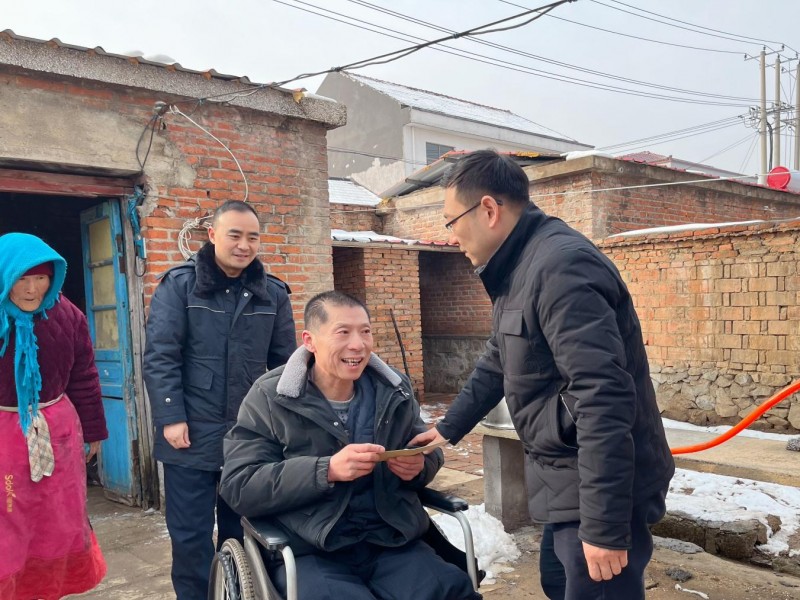 愛(ài)心義賣(mài) 善心筑夢(mèng)