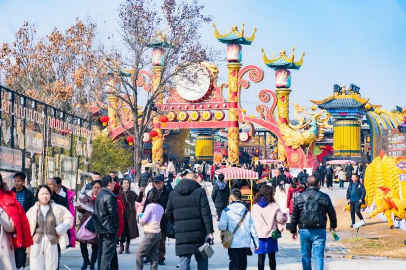 為文旅熱“添柴加火”，微眾銀行微眾企業(yè) 助力旅游行業(yè)中小微企業(yè)活力升騰