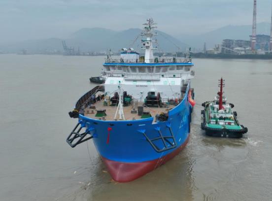 全電力驅(qū)動海上風(fēng)電多功能運(yùn)維母船在福州下水