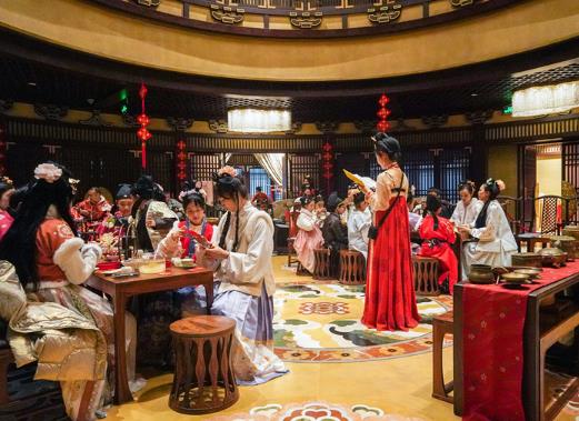 千年華服“正青春” 服章之美彰顯文化底蘊