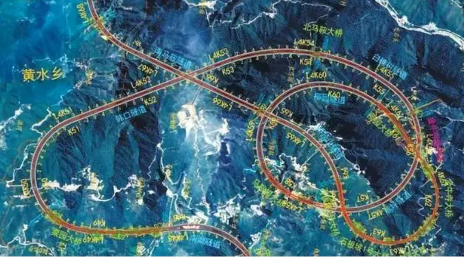 世界最長螺旋隧道！G7611西昭高速老營盤一號隧道貫通