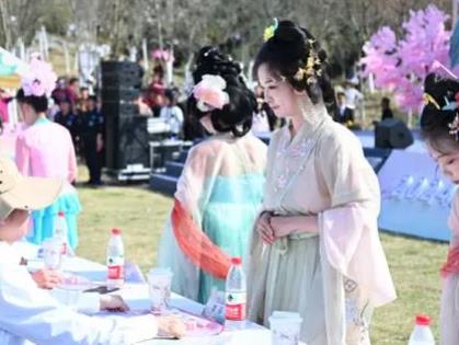 從小眾愛好到頻頻“出圈”“新中式”究竟為什么火？