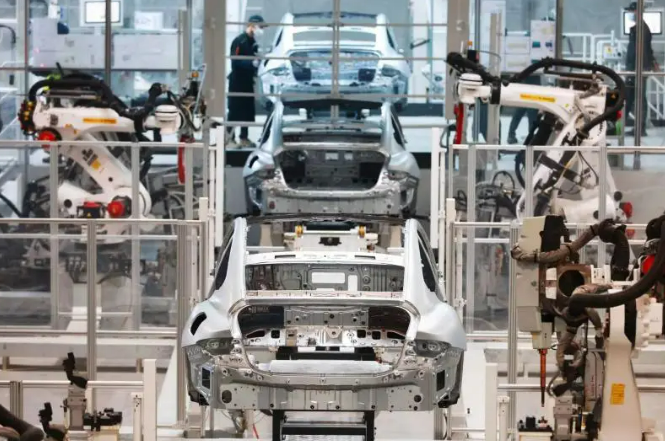 走進小米汽車工廠，看中國“智”造力量