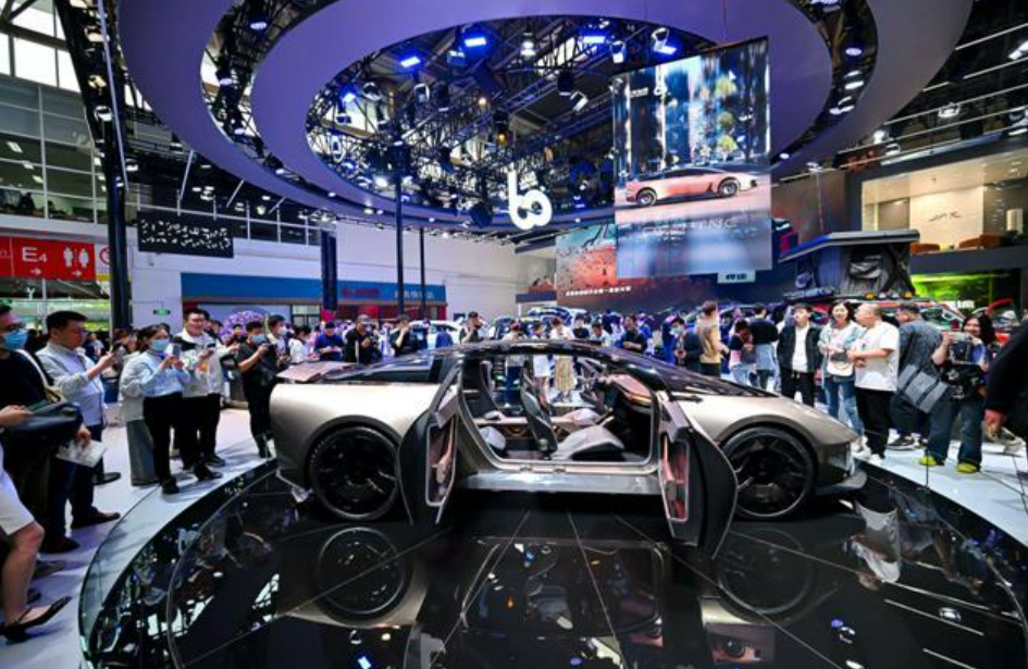 江汽集團(tuán)DE-FINE概念車(chē)亮相北京國(guó)際車(chē)展