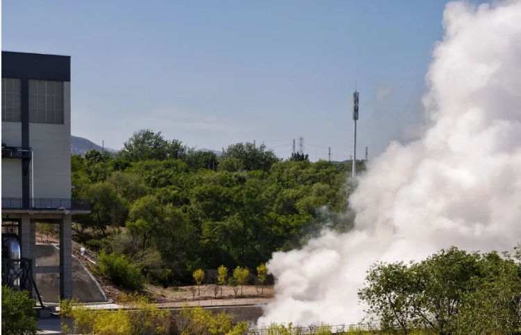 亞洲最大發(fā)動機(jī)垂直高空模擬試驗(yàn)臺建成
